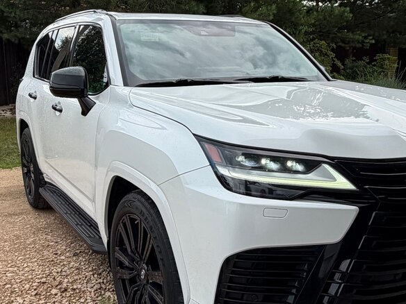 2022 Lexus LX 600 IV, белый, 13100000 рублей - вид 1