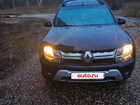 2017 Renault Duster I Рестайлинг, коричневый, 900000 рублей