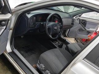 2003 Hyundai Elantra III (XD2) Рестайлинг, серебристый, 169999 рублей, вид 5