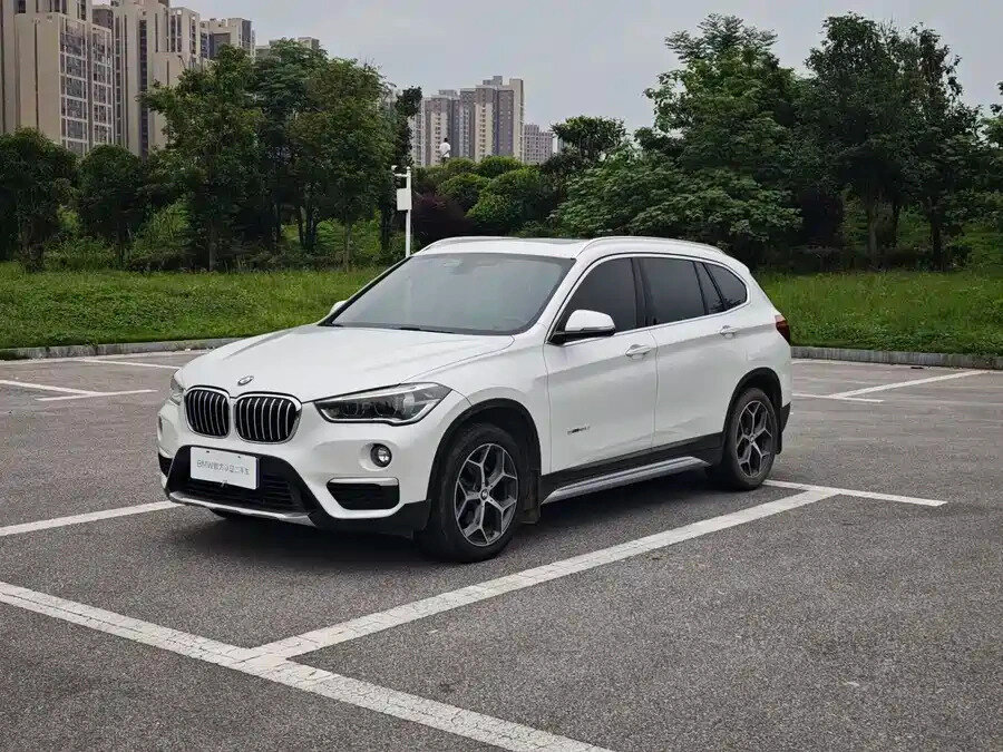 Открыть фотографии: BMW X1 II (F48)