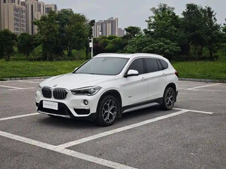 2018 BMW X1 18i sDrive II (F48), белый, 1560000 рублей, вид 1