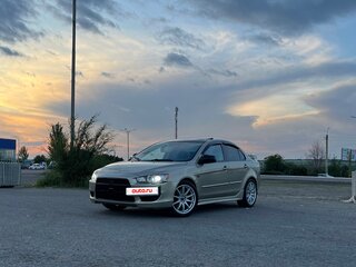 2008 Mitsubishi Lancer X, бежевый, 900000 рублей, вид 1