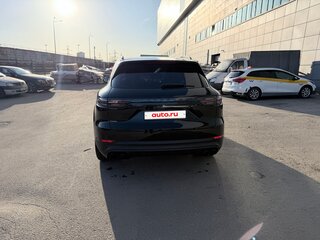 2022 Porsche Cayenne III, чёрный, 12500000 рублей, вид 4