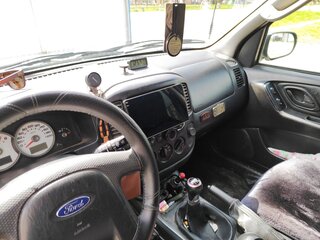2004 Ford Maverick III, серебристый, 480000 рублей, вид 3
