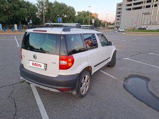 2012 Skoda Yeti I, белый, 650000 рублей, вид 4