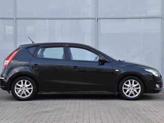 2009 Hyundai i30 I, чёрный, 565000 рублей, вид 3