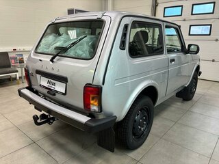 2026 Lada (ВАЗ) Niva Legend I, серебристый, 1118000 рублей, вид 4