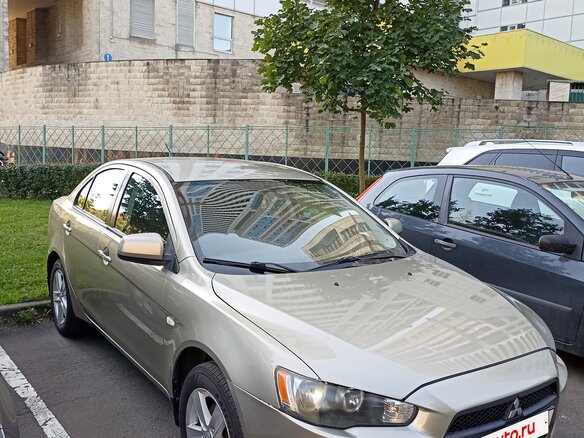 2008 Mitsubishi Lancer X, бежевый, 610000 рублей - вид 5