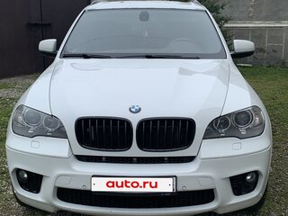 2012 BMW X5 50i II (E70) Рестайлинг, белый, 2000000 рублей, вид 3