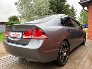 2010 Honda Civic VIII Рестайлинг, серый, 750000 рублей, вид 4