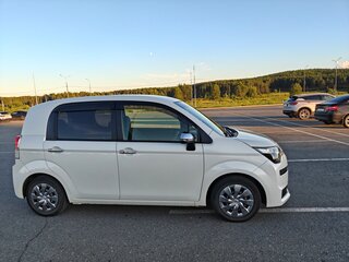 2016 Toyota Spade, белый, 1100000 рублей, вид 4