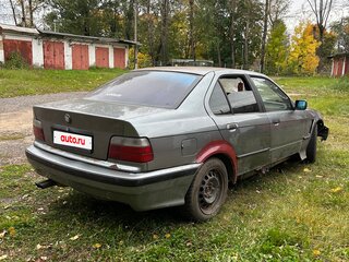 1991 BMW 3 серии 325i III (E36), серебристый, 180000 рублей, вид 4