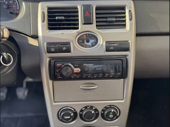 2010 Lada (ВАЗ) Priora I, зелёный, 450000 рублей - вид 13
