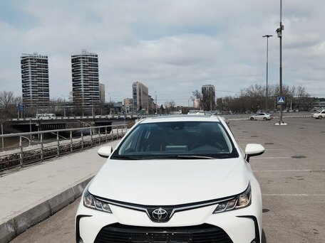 2023 Toyota Corolla XII (E210), белый, 1300000 рублей, вид 2