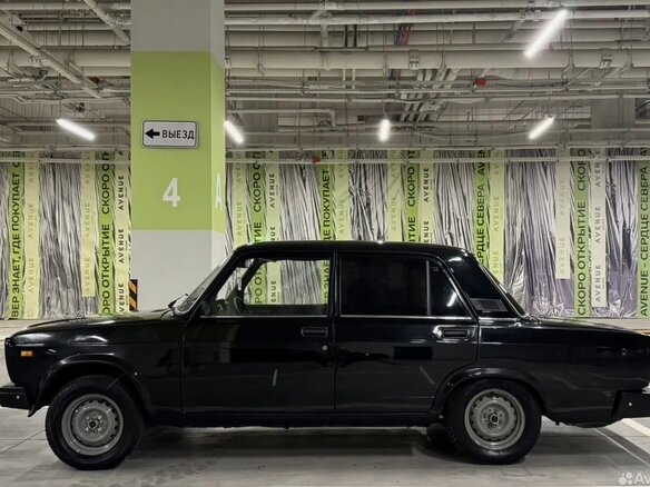 2011 Lada (ВАЗ) 2107, чёрный, 193000 рублей - вид 4