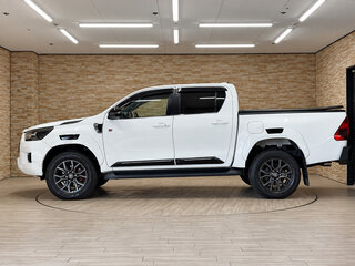 2022 Toyota Hilux VIII Рестайлинг 2, белый, 4000000 рублей, вид 5