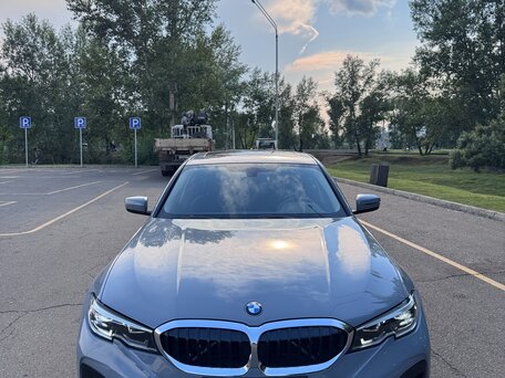 2023 BMW 3 серии 320i VII (G2x) Рестайлинг, белый, 2990000 рублей, вид 3