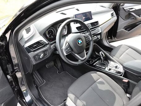 2022 BMW X2 sDrive18d I (F39), чёрный, 3613000 рублей, вид 4
