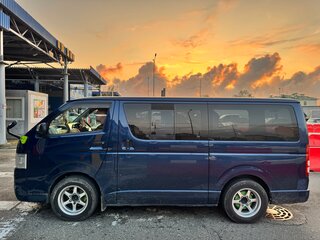 2007 Toyota HiAce H200, синий, 1800000 рублей, вид 1