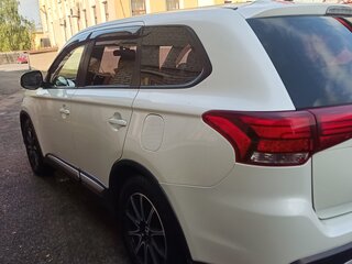 2016 Mitsubishi Outlander III Рестайлинг 2, серебристый, 1320000 рублей, вид 5