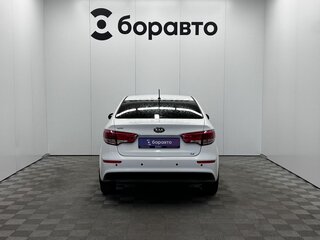 2016 Kia Rio III Рестайлинг, белый, 997067 рублей, вид 5