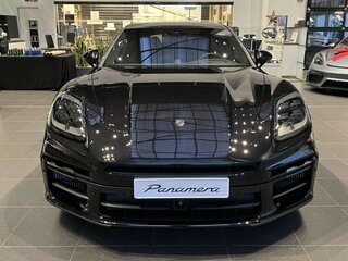 2026 Porsche Panamera Turbo S E-Hybrid III, чёрный, 19200009 рублей, вид 4