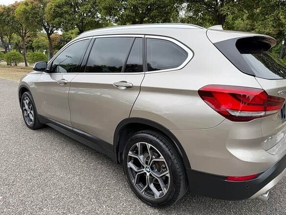 2022 BMW X1 Long 20Li sDrive II (F48) Рестайлинг, бежевый, 1830000 рублей - вид 5