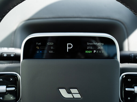 2025 Li Auto (Lixiang) L9 52.3 kWh I Рестайлинг, чёрный - вид 14