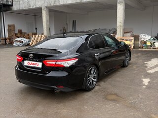 2021 Toyota Camry VIII (XV70) Рестайлинг, чёрный, 3050000 рублей, вид 5