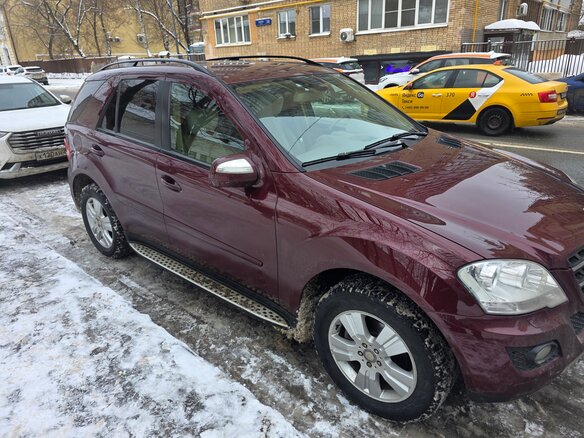 2009 Mercedes-Benz M-Класс 350 II (W164) Рестайлинг, пурпурный, 1300000 рублей - вид 2