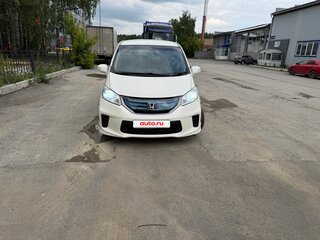 2011 Honda Freed I Рестайлинг, белый, 840000 рублей, вид 1
