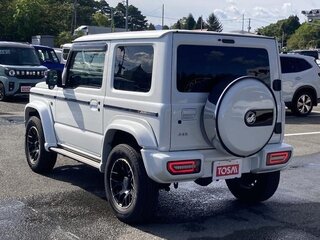 2023 Suzuki Jimny Sierra IV, белый, 1750404 рублей, вид 2