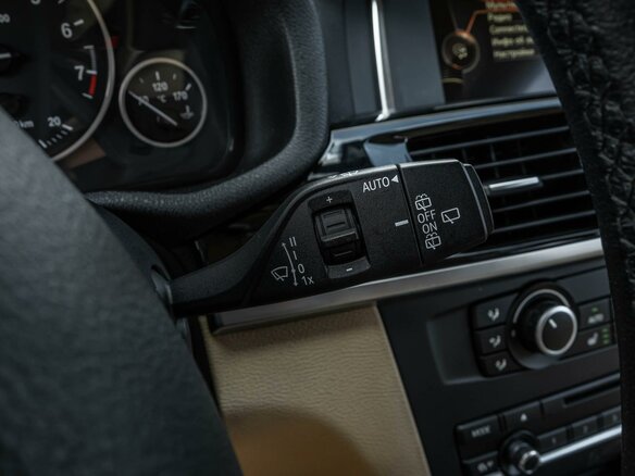 2014 BMW X3 20i xDrive II (F25) Рестайлинг, белый - вид 18