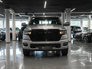 2025 Ram 1500 Quad Cab V Рестайлинг, серый, 8500000 рублей, вид 3
