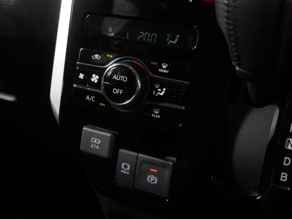 2021 Toyota Roomy I Рестайлинг, белый, 1499000 рублей - вид 17