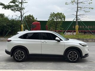 2023 Honda Vezel II, белый, 1700100 рублей, вид 5
