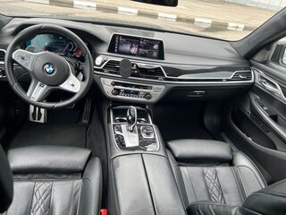 2020 BMW 7 серии 740d xDrive VI (G11/G12) Рестайлинг, чёрный, 5700000 рублей, вид 4