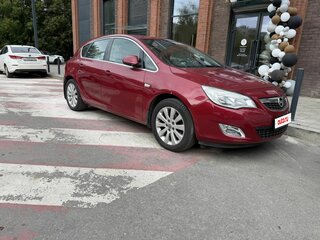 2011 Opel Astra J, красный, 600000 рублей, вид 2