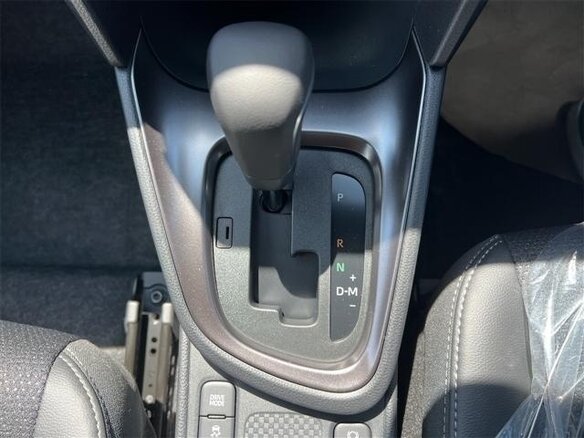 2025 Toyota Yaris Cross I, чёрный, 2016700 рублей - вид 19