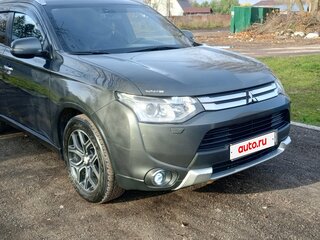 2014 Mitsubishi Outlander III Рестайлинг, серый, 1510000 рублей, вид 2