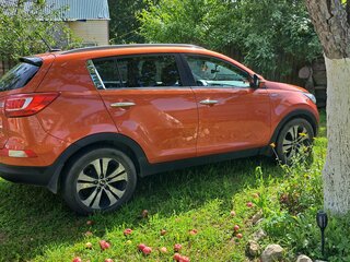 2013 Kia Sportage III, оранжевый, 1550000 рублей, вид 3