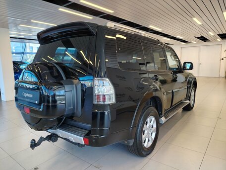 2010 Mitsubishi Pajero IV, чёрный, 1390000 рублей, вид 2