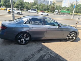 2022 Mercedes-Benz E-Класс 250 V (W213, S213, C238) Рестайлинг, серый, 3900000 рублей, вид 3