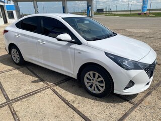 2021 Hyundai Solaris II Рестайлинг, белый, 1560000 рублей, вид 3