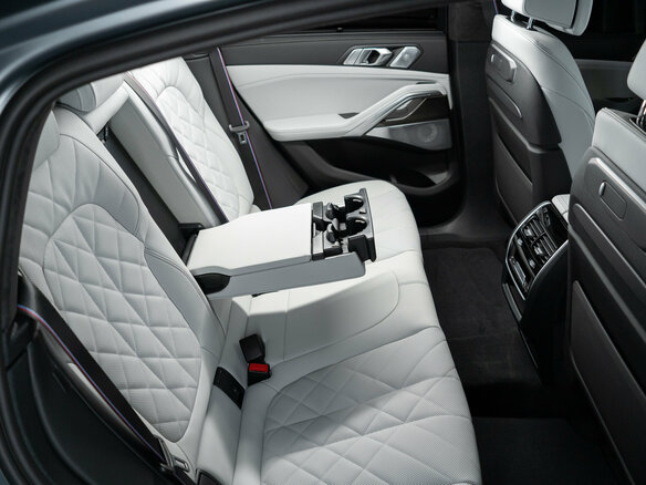 2026 BMW X6 M60i III (G06) Рестайлинг, серебристый, 20990000 рублей - вид 19