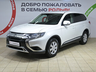 2019 Mitsubishi Outlander III Рестайлинг 3, белый, 1890000 рублей, вид 1