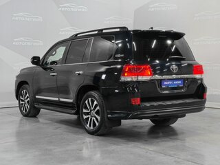 2018 Toyota Land Cruiser 200 Series Рестайлинг 2, чёрный, 6750000 рублей, вид 3