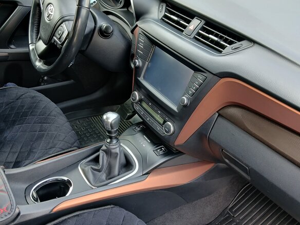 2016 Toyota Avensis III Рестайлинг 2, серый, 1750000 рублей - вид 9