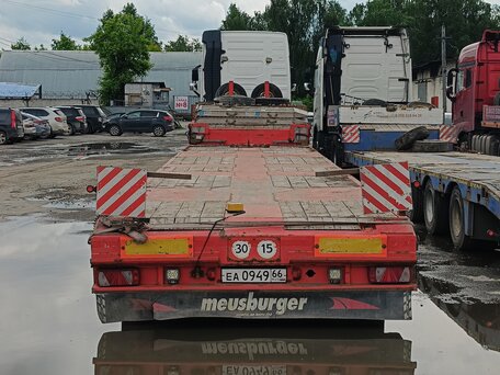 2020 Meusburger Полуприцеп-низкорамный трал, красный, 4000000 рублей, вид 1