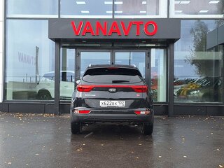 2018 Kia Sportage IV Рестайлинг, чёрный, 1990000 рублей, вид 4